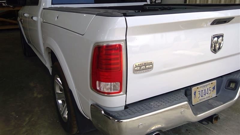 13-18 RAM 1500 Air Shutter