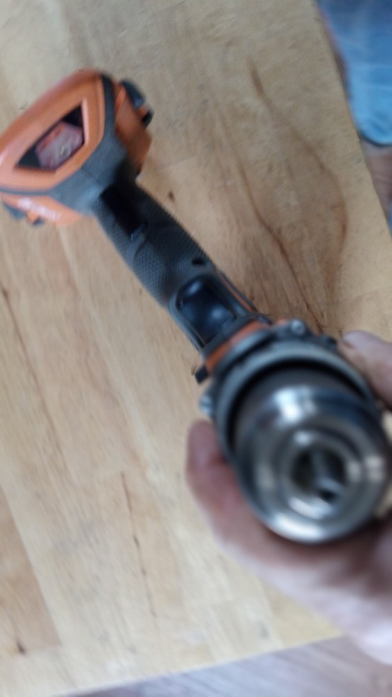 used ridgid 18 volt hammer-drill r86116