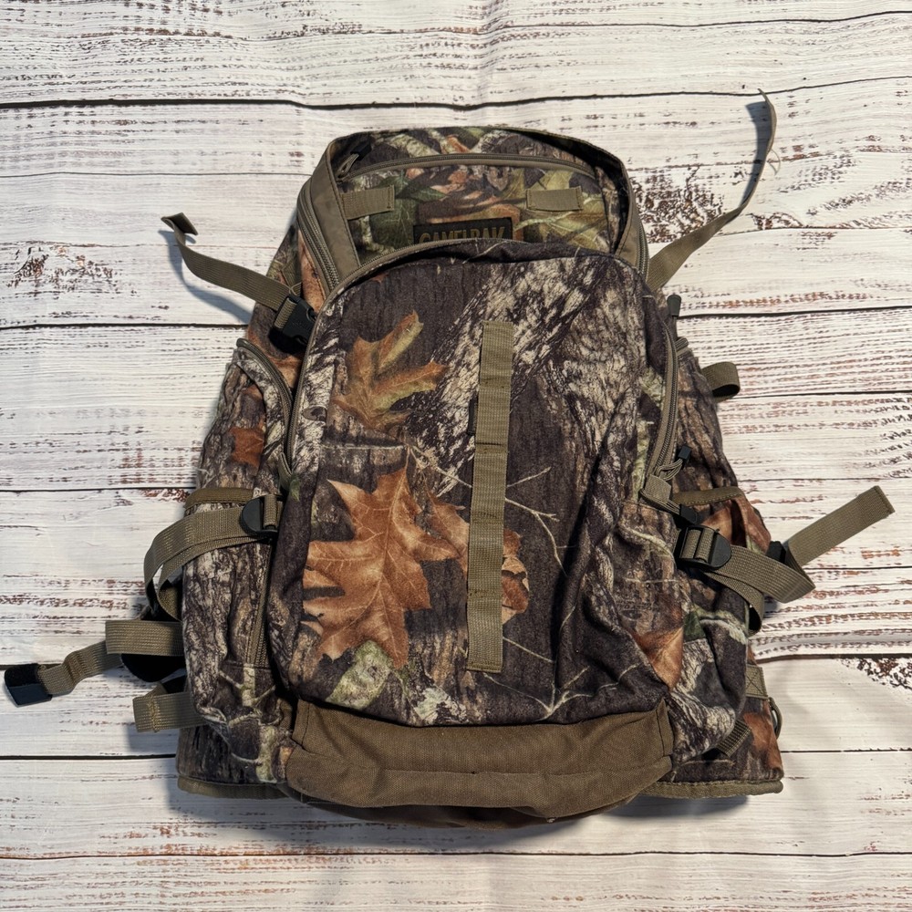 (TORN STRAP) Camelback Maximum Gear Motherlode Backpack Camouflage Hunting