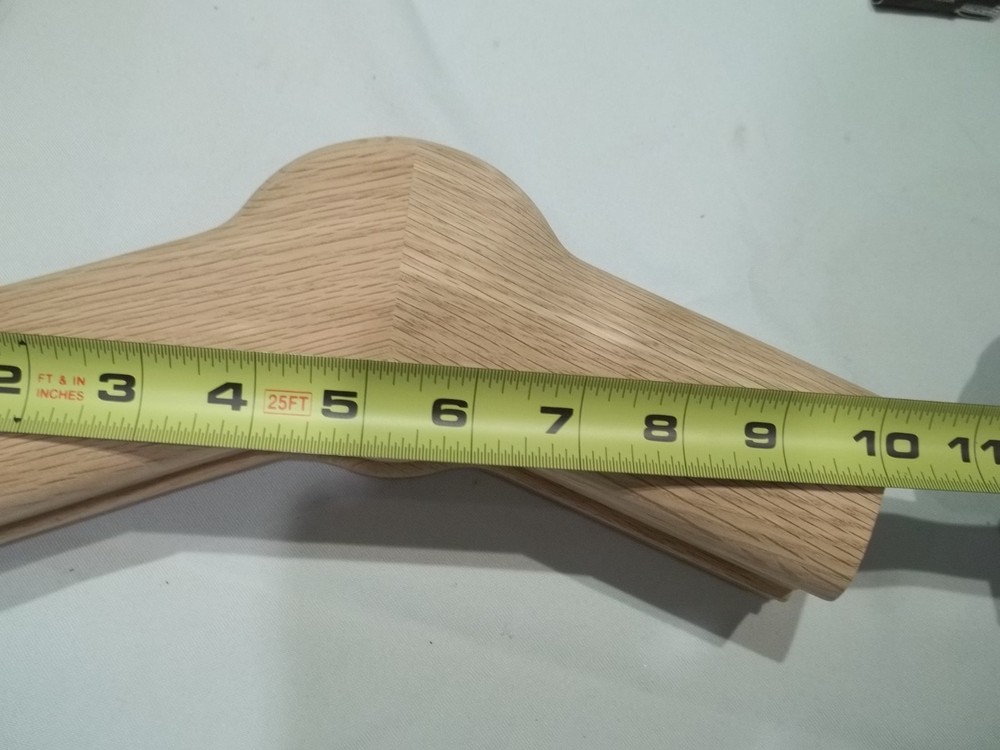 Solid oak 7021 handrail fitting 135 level quarter turn cap