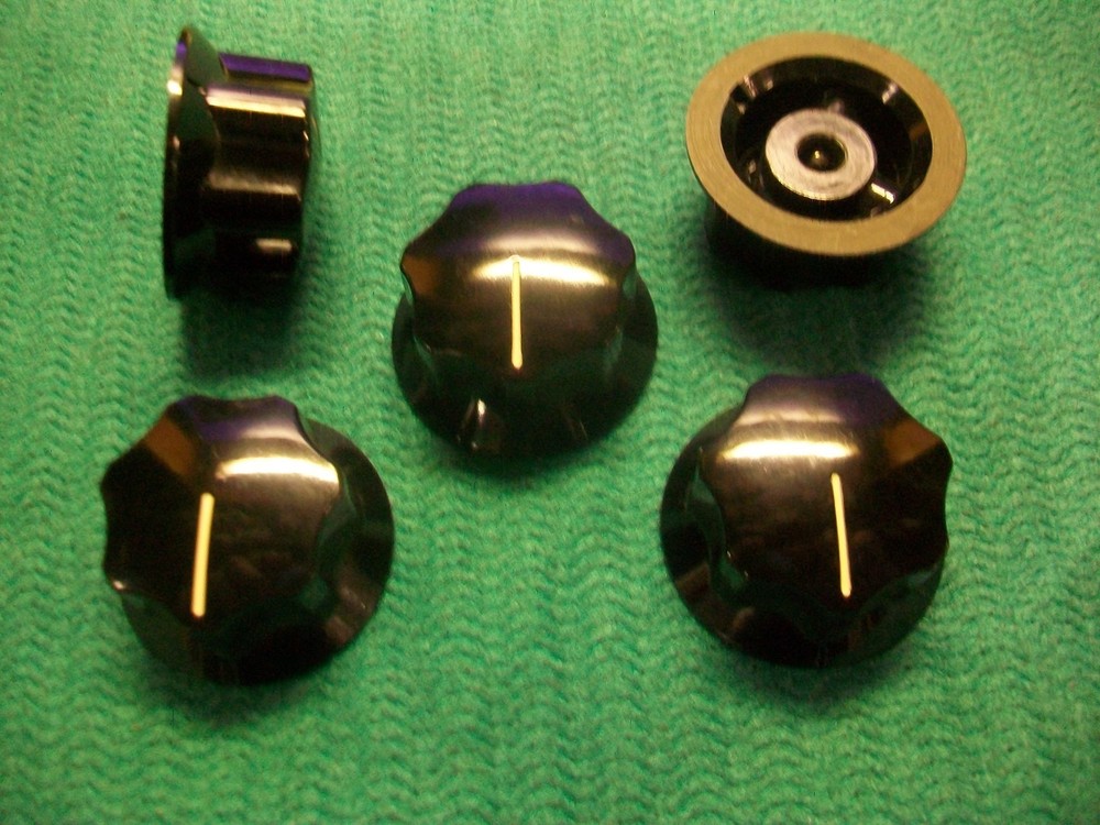 ADJUSTABLE TURN KNOBS  ( 5 ) X  1/4' HOLE MOUNT