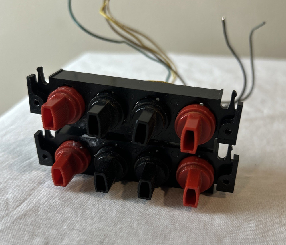 ONKYO TX-21 Speaker Terminal