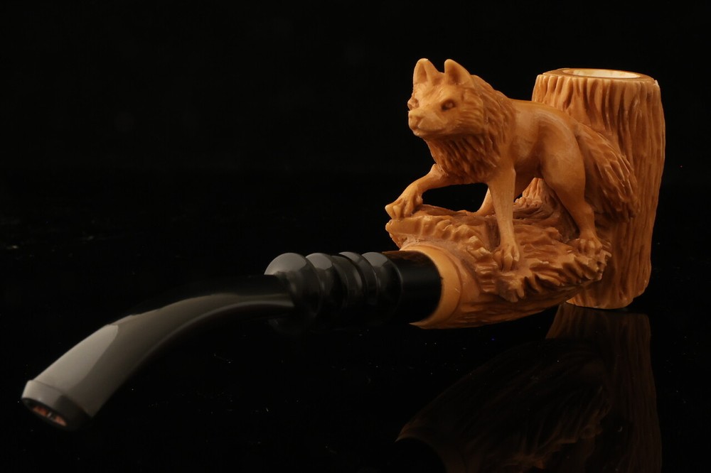 Wolf Block Meerschaum Pipe with custom case 13633