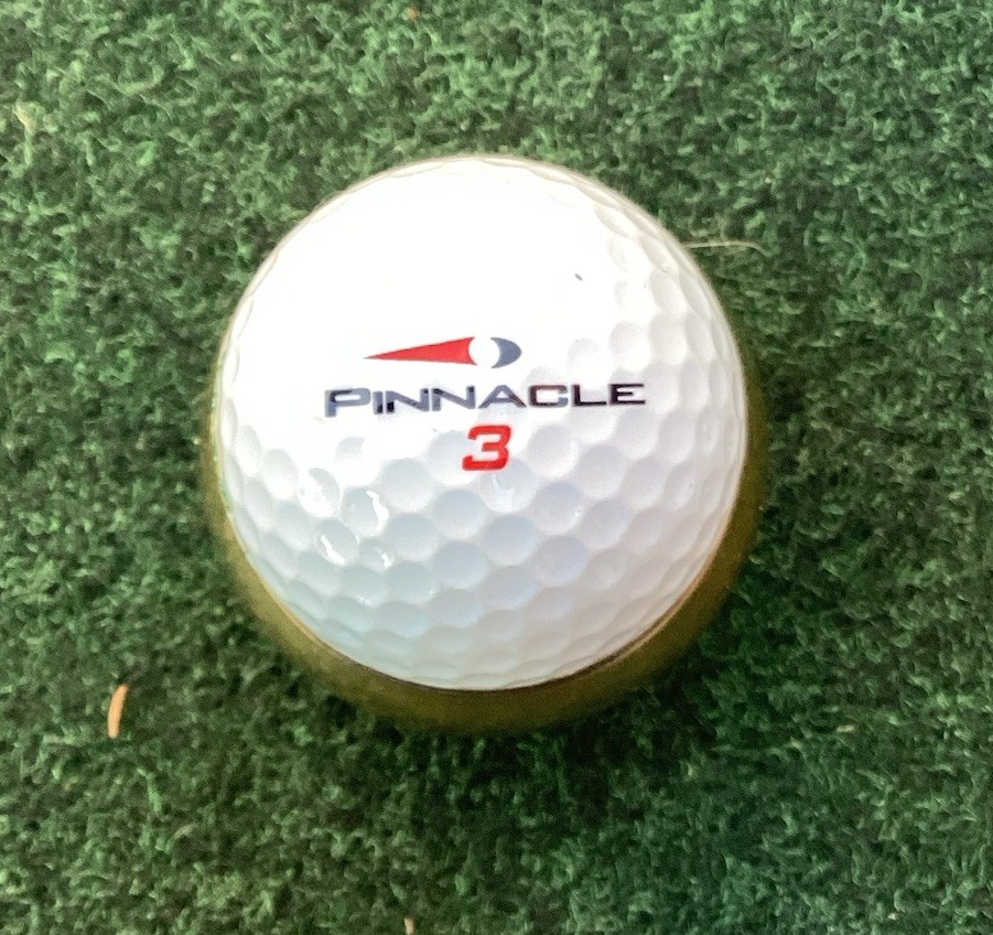 Rothland Golf Course Logo Display Golf Ball Pinnacle