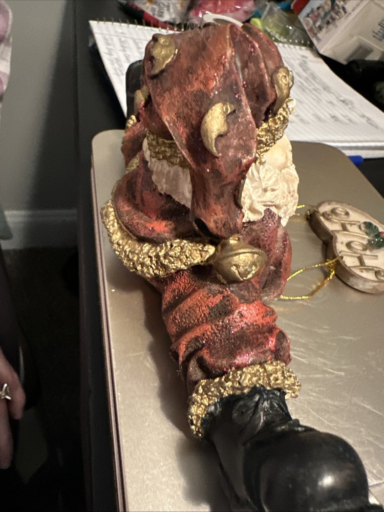 Santa Claus Doing Splits, With Dangling Heart Decor