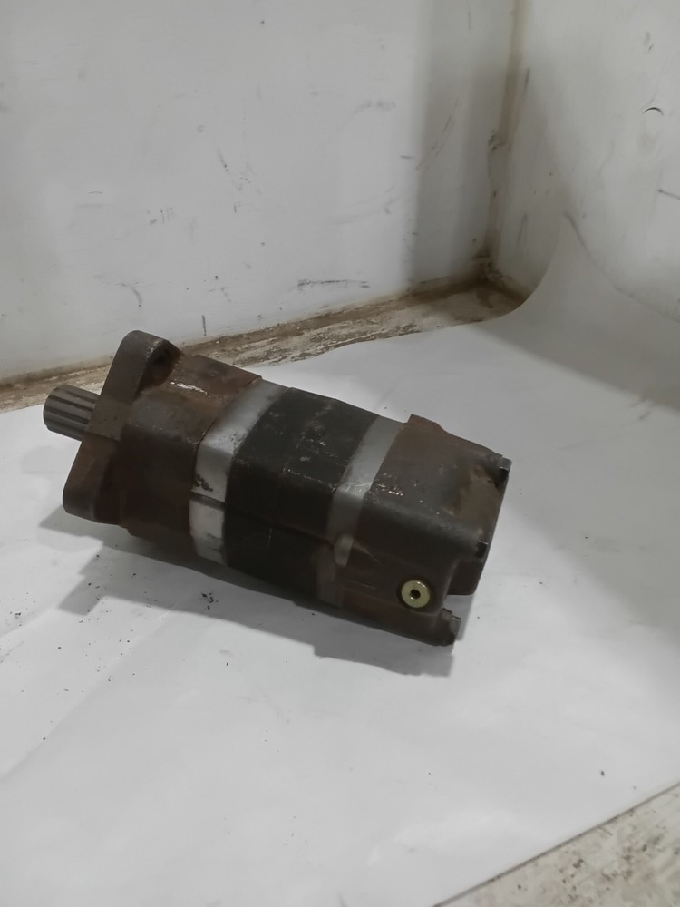 CHAR LYNN Motor 1041870 006 (WP29)