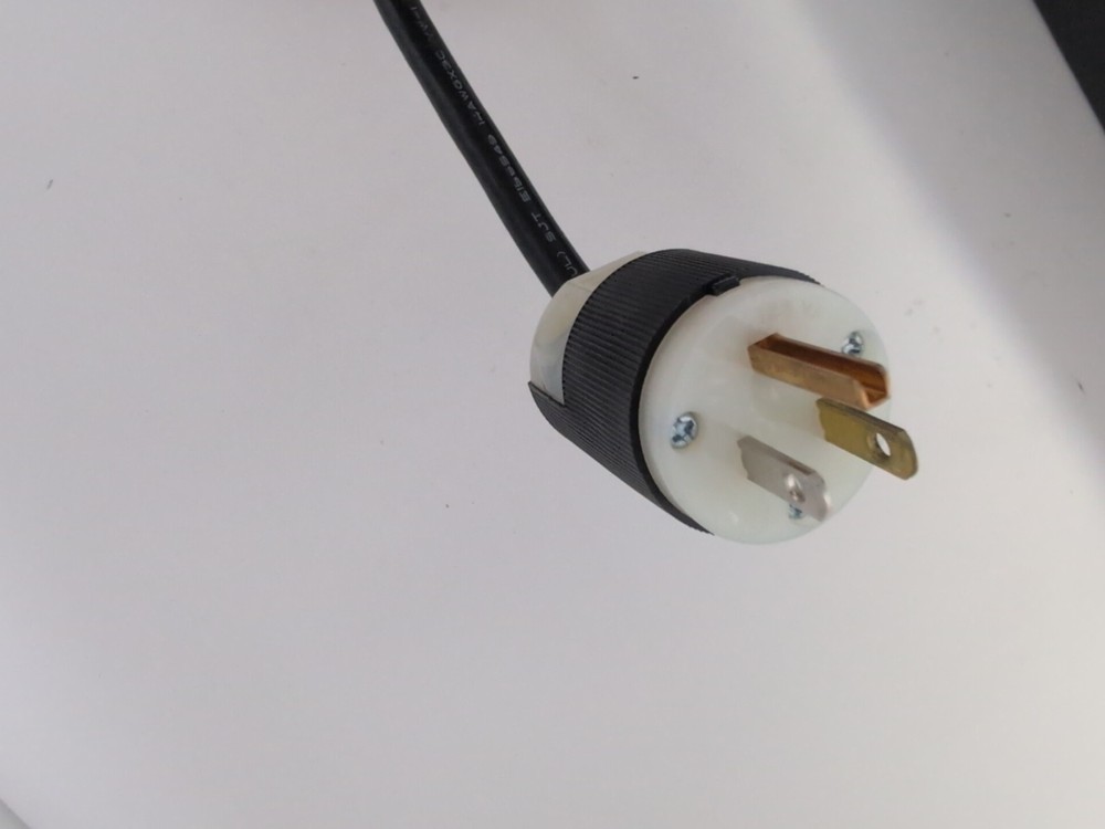 Furman Pluglock Rackmount 5 Outlet Locking AC Adapter