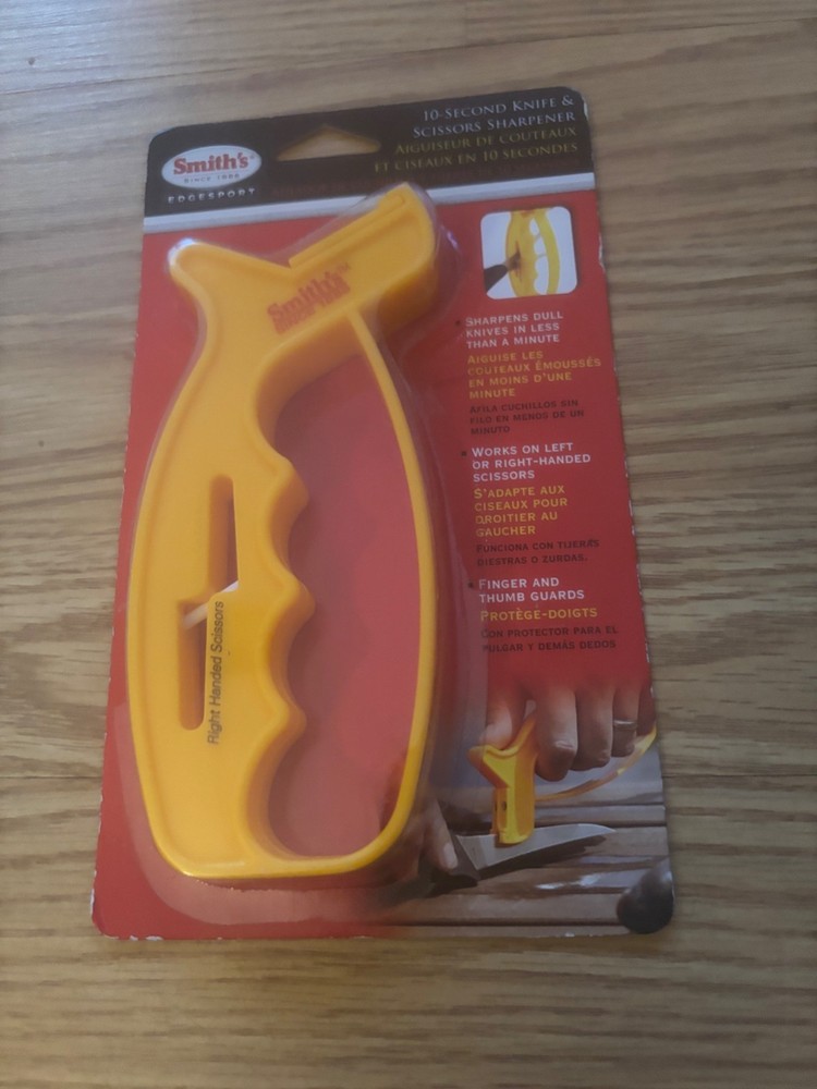 SMITH  10 SECOND SHARPENER MODEL 19002 YELLOW   BRAND NEW