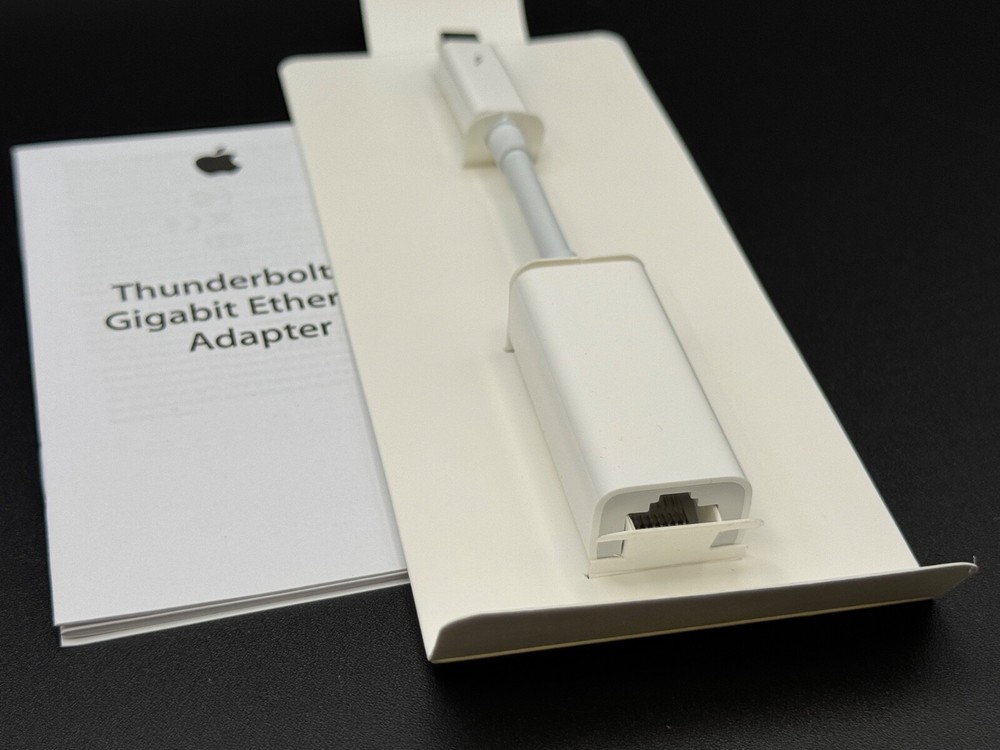 Apple Thunderbolt to Gigabit Ethernet Adapter A1433
