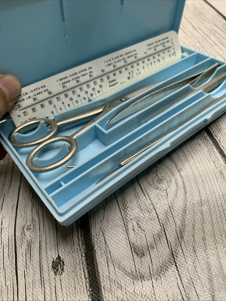 Hamilton-Bell Co. Dissection Lab Kit - circa 1990's