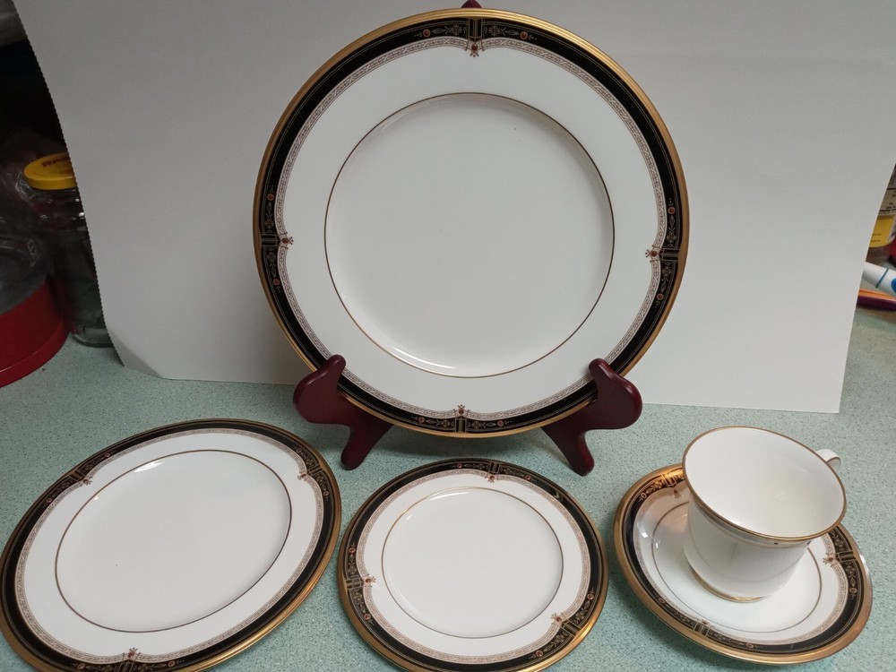 Noritake Gold and Sable 5 Piece Place Setting  9758 Multiple  Available