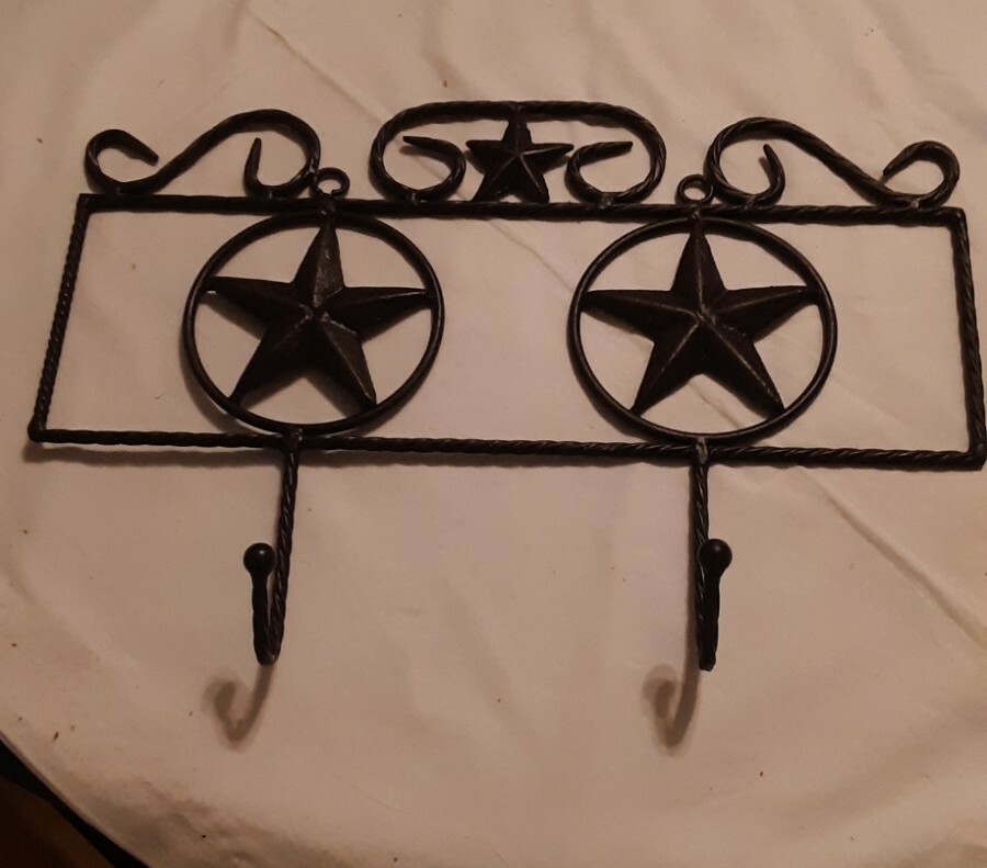 Cast Iron Texas Star 2 Hook Bracket