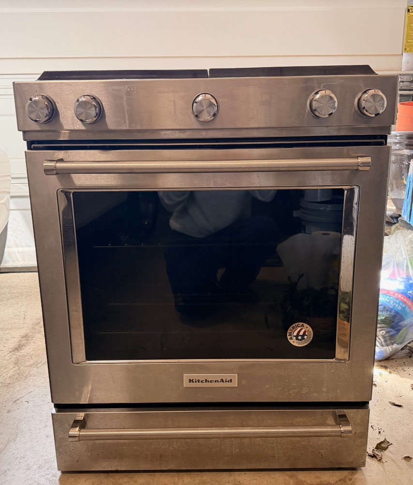 Kitchenaid residential range oven (Model: KSGG700ESS1) Year: 2021