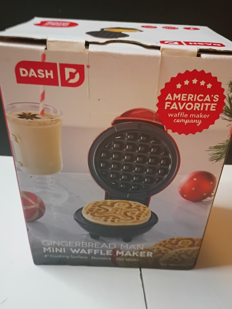 Dash Gingerbread Mini Waffle Maker 4" Cooking Surface Non-stick 350 Watts Red