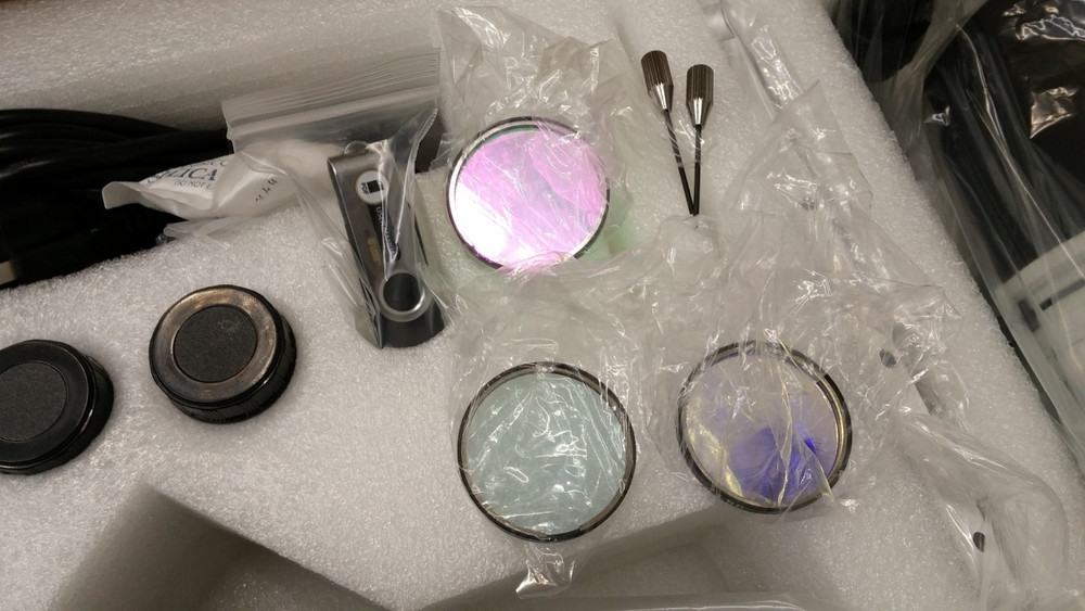 Laxco LMI3-PH1 Inverted Microscope