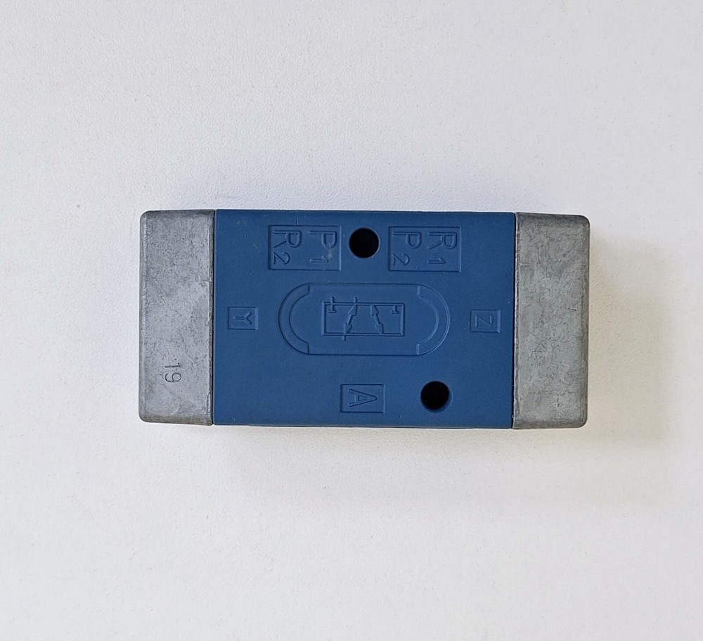 Rexroth 5710021000 / 916 Pneumatic Valve