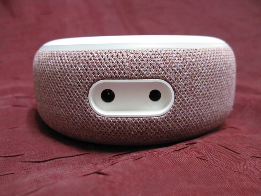 Amazon Echo Dot (3rd Gen) Smart Speaker - Used/Works Great. Model C78mP8