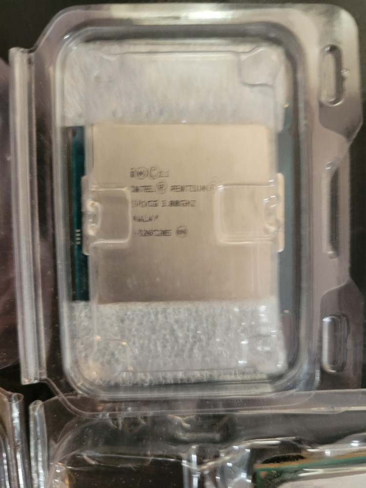 Lot of 5 AMD and Intel Processors: { Older }