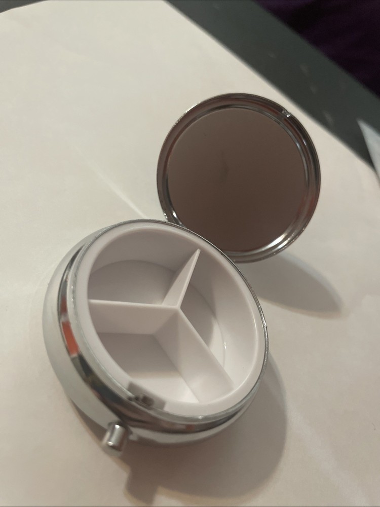 Fox Pill Box Organizer