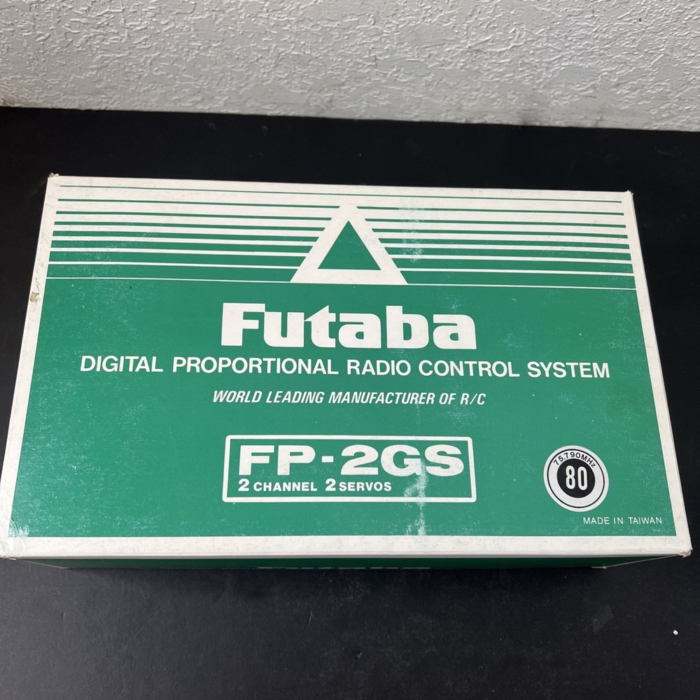 FUTABA MODEL FP-2GS DIGITAL 2 CHANNEL RADIO CONTROL Missing Servos Open Box