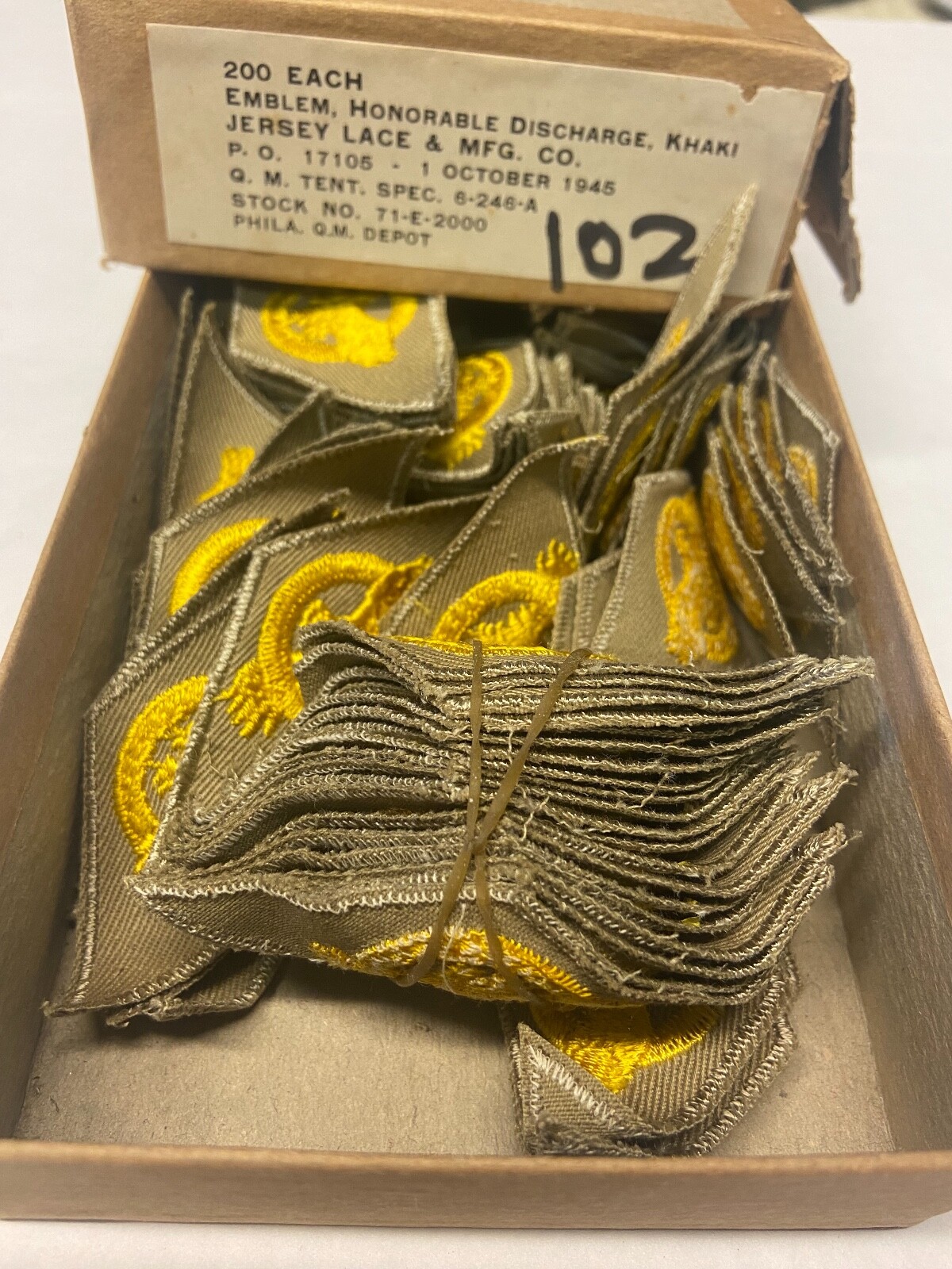 Original WW2 US Ruptured Duck Honorable Discharge Veteran Patch Embroidered NOS