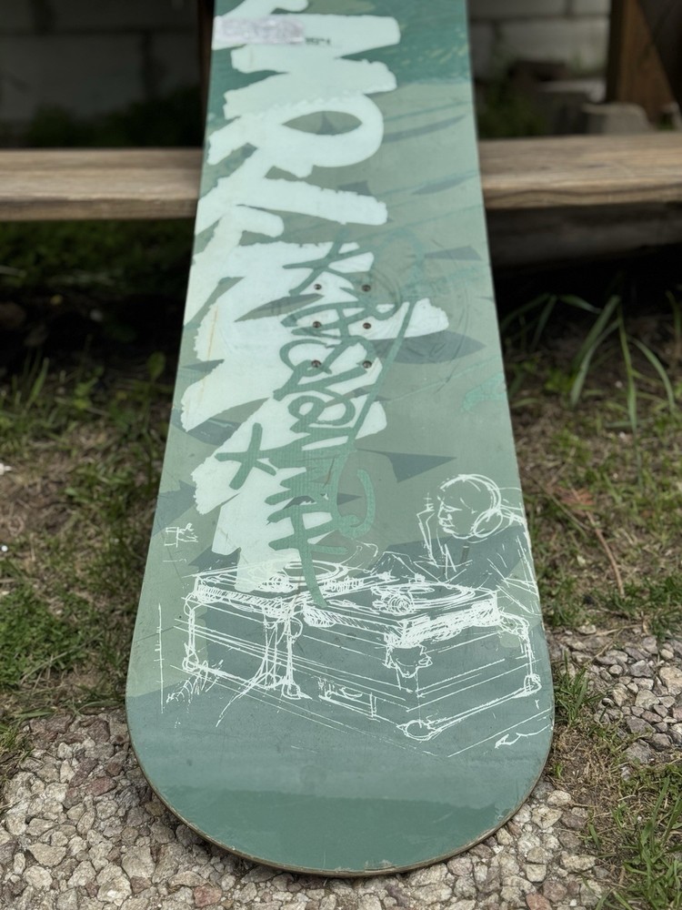 Vintage Morrow Truth Snowboard 154 cm