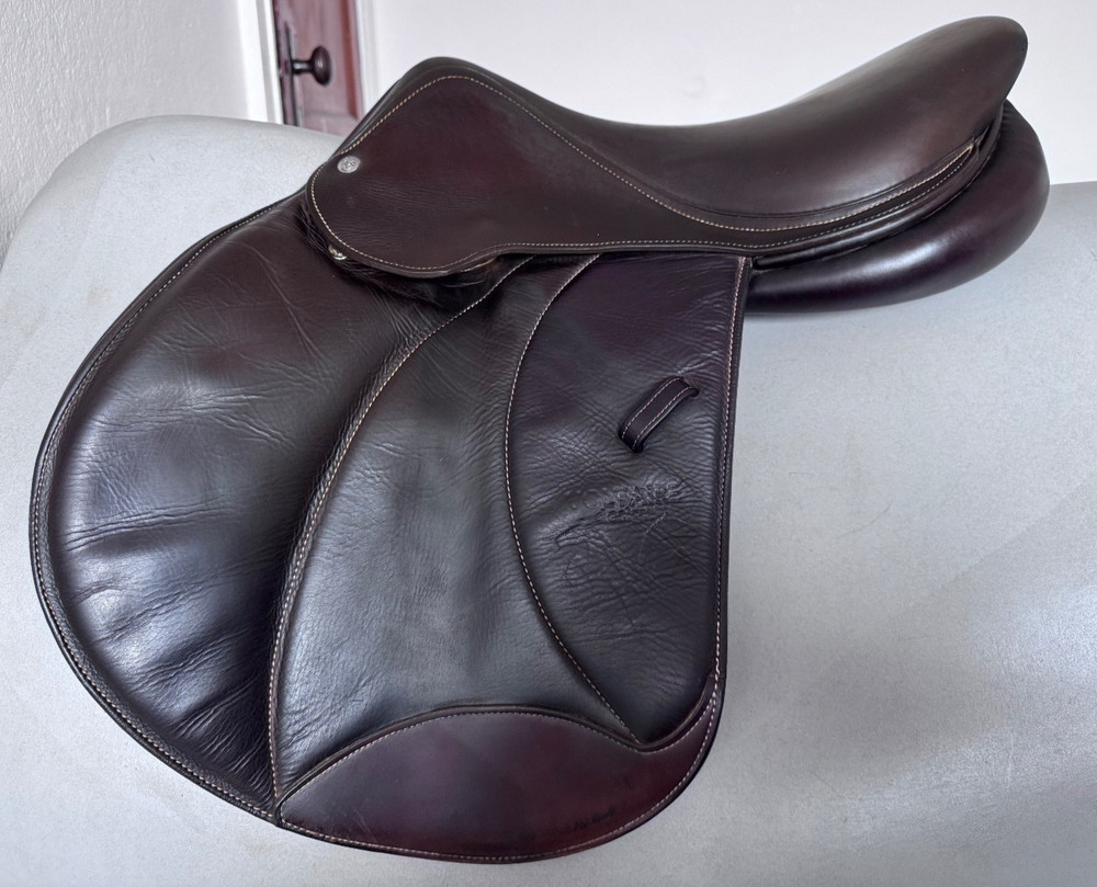 16.5" Voltaire Palm Beach PRO Saddle - 2017 - 2A - Full Buffalo