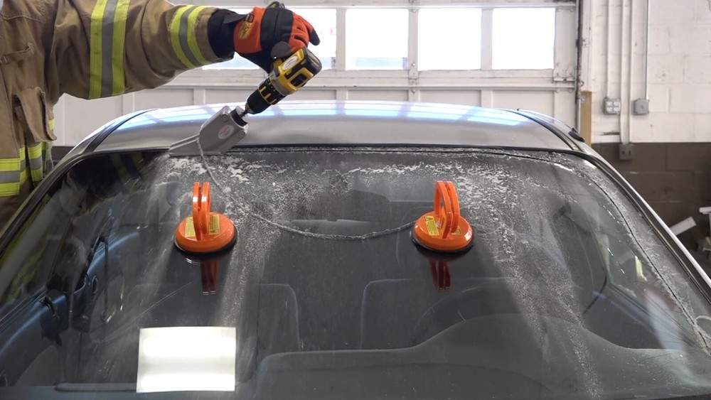Beluga Windshield Cutter, Laminated Cutter for Auto Extrication Fire - Rescue