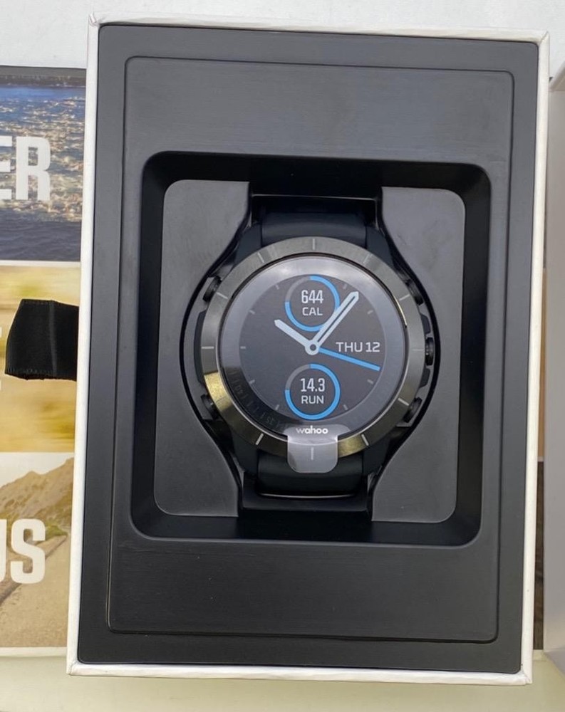 WAHOO ELEMNT RIVAL MULTISPORT GPS SMARTWATCH- BRAND NEW OPEN BOX.