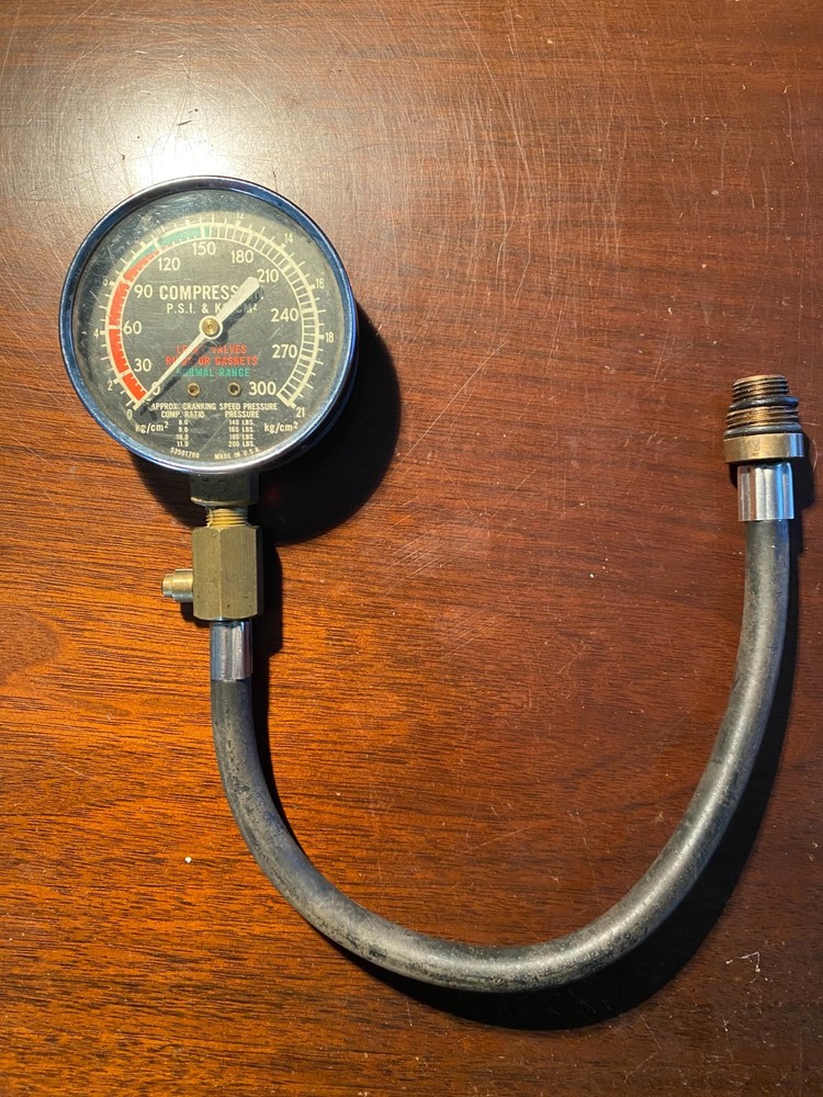 Engine Compression Gauge 0 - 300 PSI