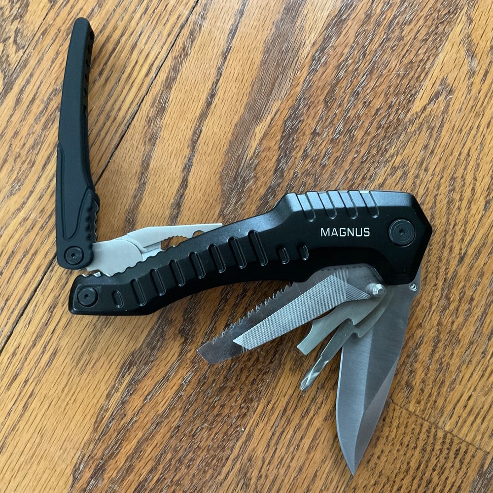 Magnus Kilimamjaro Multitool with Sheath