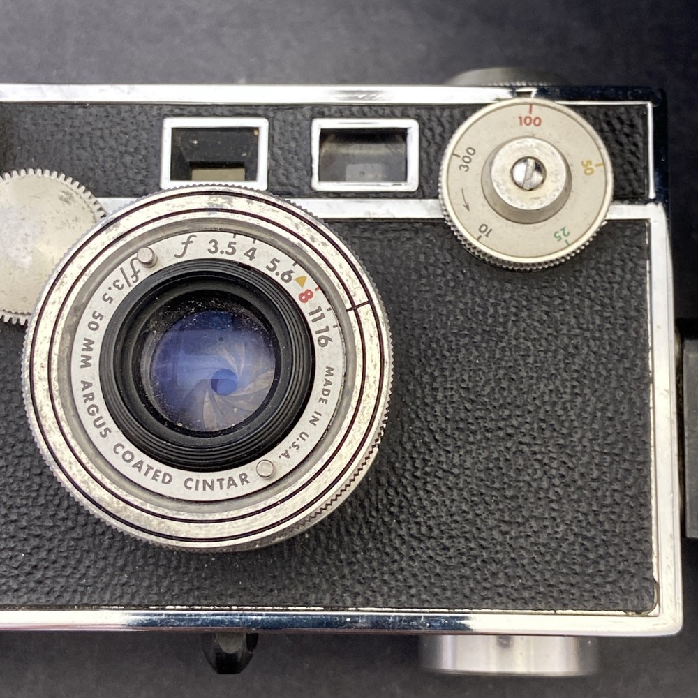 Vintage Argus C3 And Flash Untested