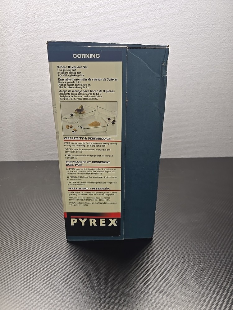 Pyrex Vintage 3 Piece Bakeware Set Sealed