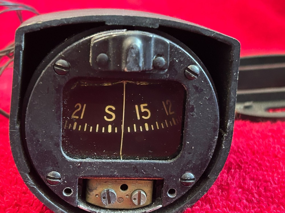 AIRPATH AIRCRAFT MAGNETIC COMPASS WITH CASE
