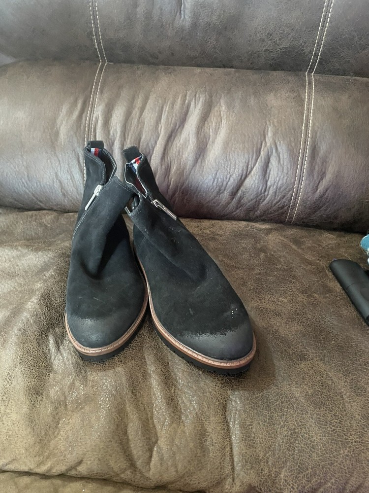 tommy hilfiger booties