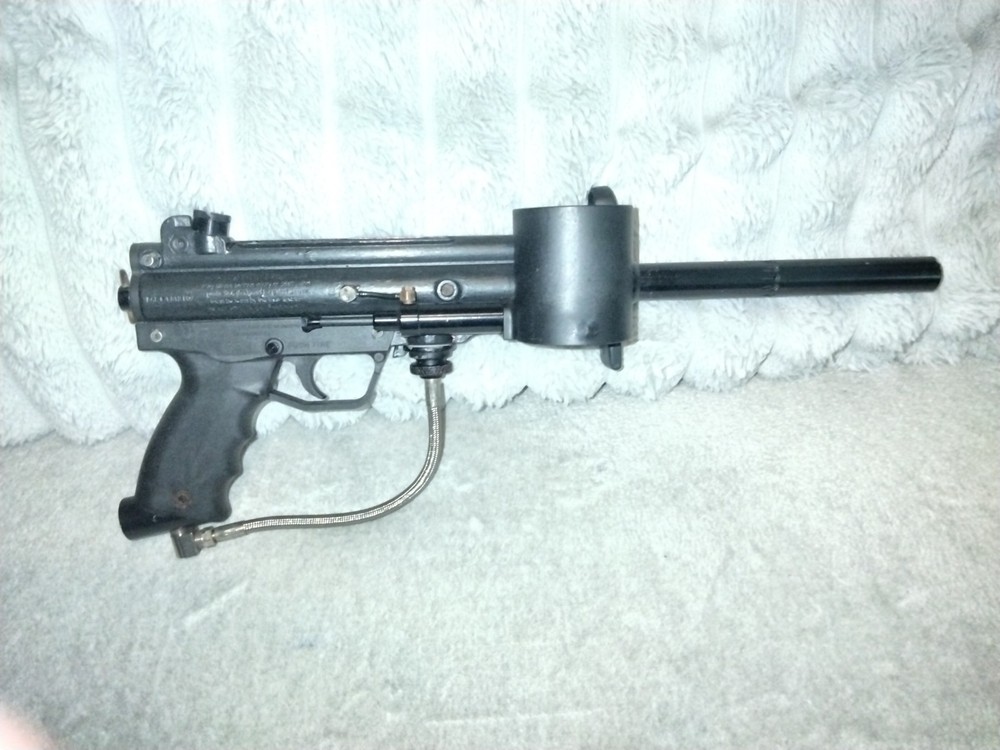 Tippmann A5 Paintball gun