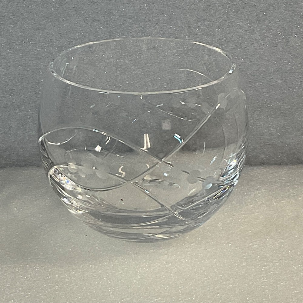 Etched Crystal Cup Glass With Geometric Design KitchenGnu