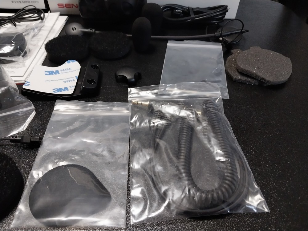 Sena SMH10-11 Motorcycle Bluetooth Headset & Intercom System & New Helmet Kit