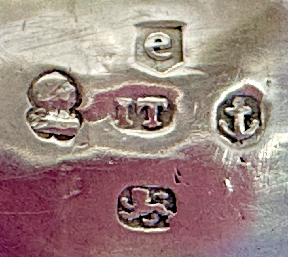 GEORGIAN SOLID SILVER HEXAGONAL HINGED LID PILL BOX BY JOHN TURNER B'HAM 1802