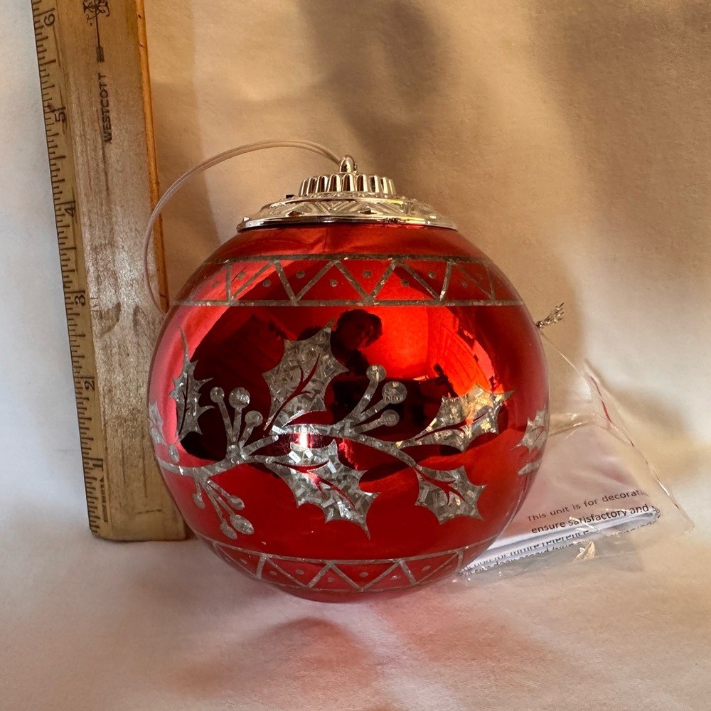 NWT Light-up Red & Silver Ornament- 4"