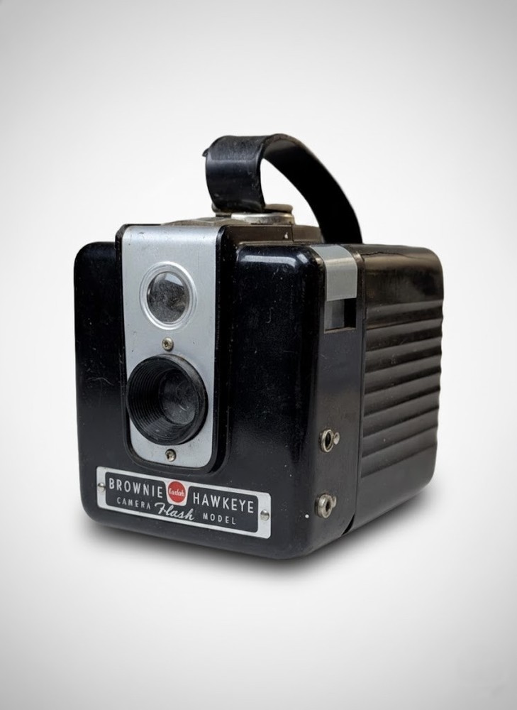 1952 Kodak Brownie Hawkeye Flash Bakelite Box Camera - YSRA Date Code, Untested