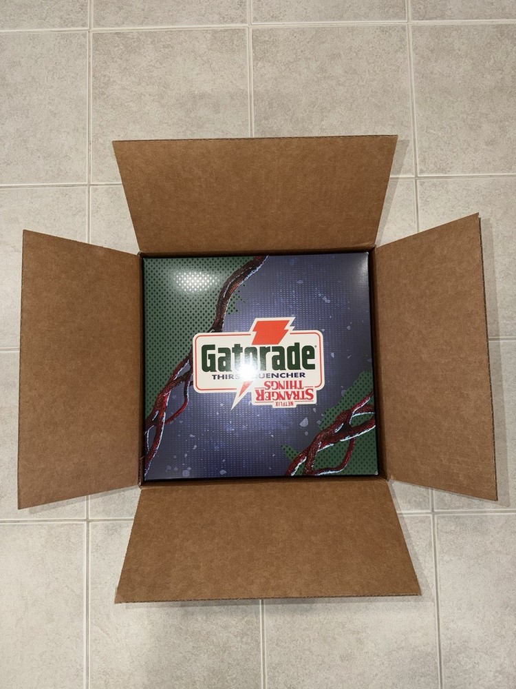 Gatorade x Stranger Things Upside Down Capsule Limited Edition SIZE LARGE 🚚💨