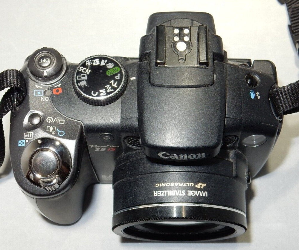 Canon PowerShot S5 8.0 MP Digital Camera - Black