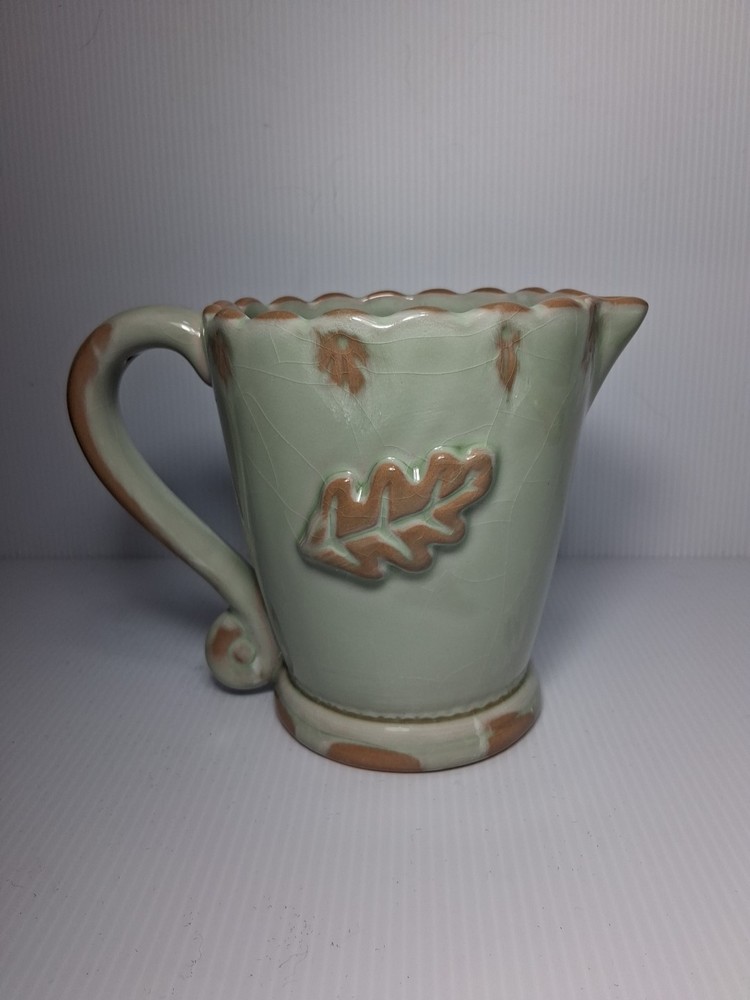 Tic Tic Terracotta Pottery Leaf Decor Pitcher