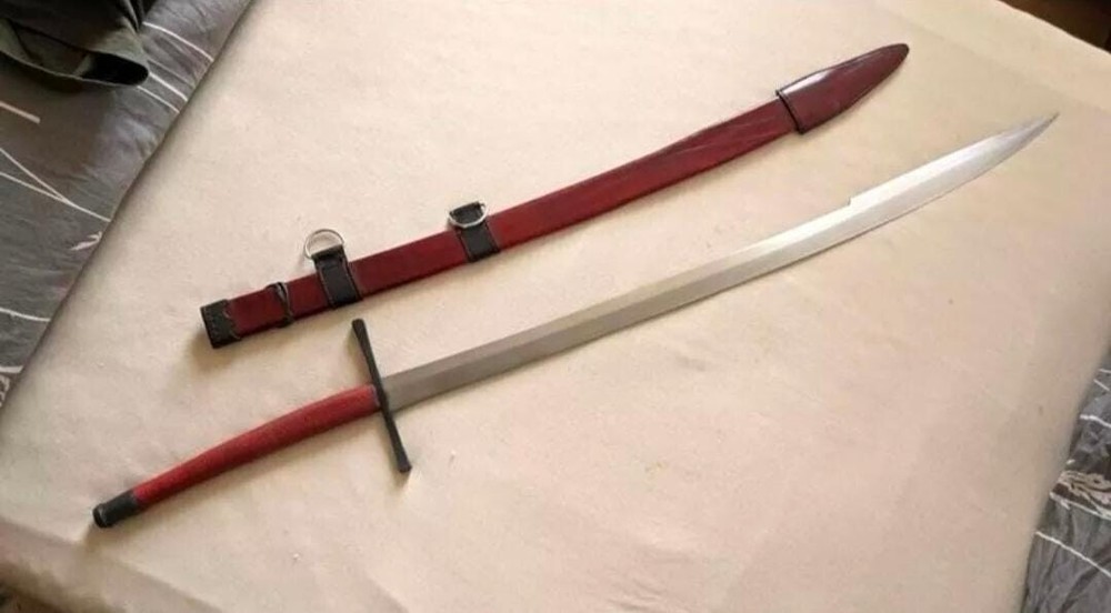 Custom Handmade Longsword – Red Leather Scabbard – Medieval Replica