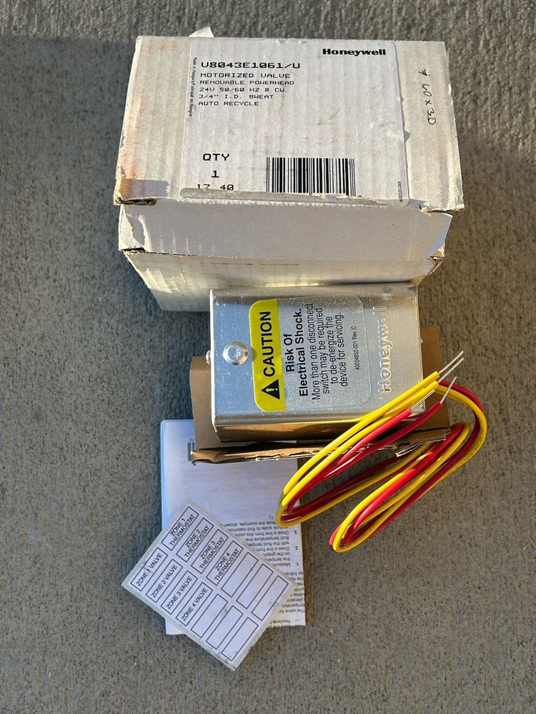 Honeywell Home V8043E1061/U Motorized Valve 24V 3/4″ New Open Box