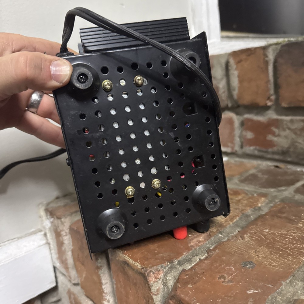 Pyramid PS-7KX Regulated Power Supply