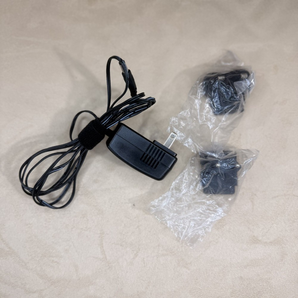 NEW OPEN BOX Extech 1200A 382100 3-Phase Power Analyzer/Datalogger