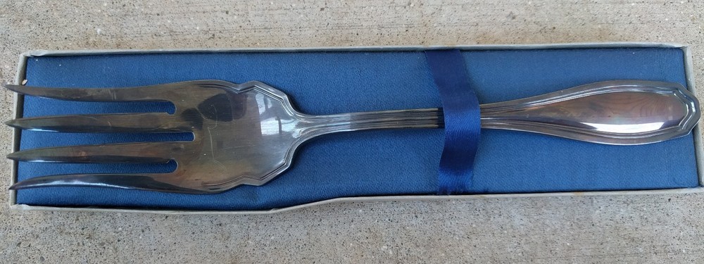 Vintage Wm. Rogers & Son Silverplate Cold Meat Fork 1925