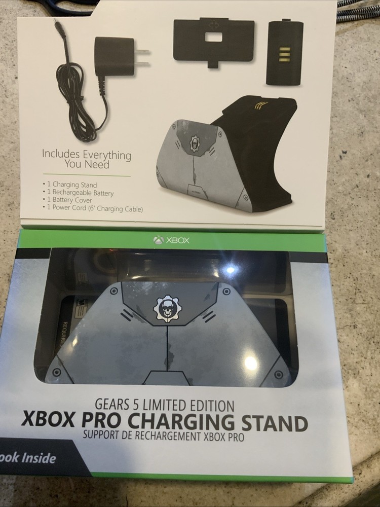 Xbox Pro Charging Stand Gears 5 Limited Edition